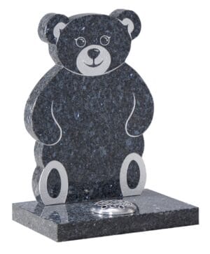 wg223 children's memorial with teddy bear