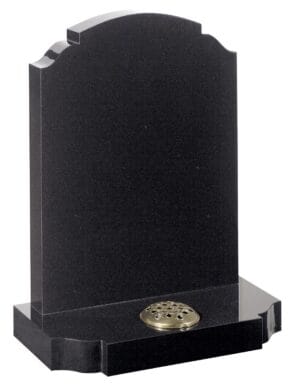 wg23 cemetery memorial with traditional churchyard shape